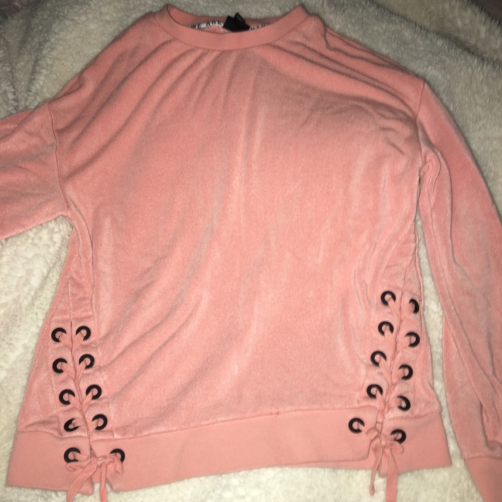 pink sweatshirt